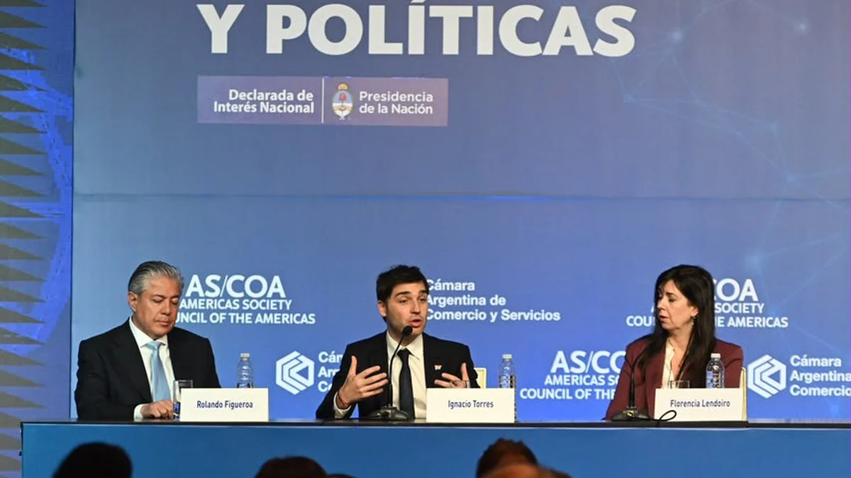 Gobernador Torres en Conferencia del Consejo de las Américas