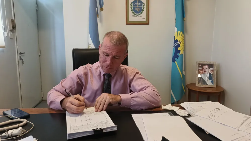 Hoy cobran municipales de Gaiman su aguinaldo