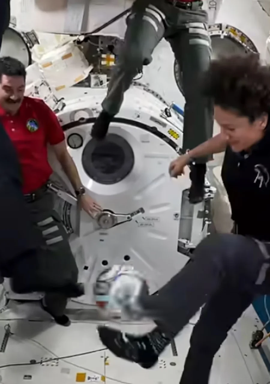 trionda en el espacio