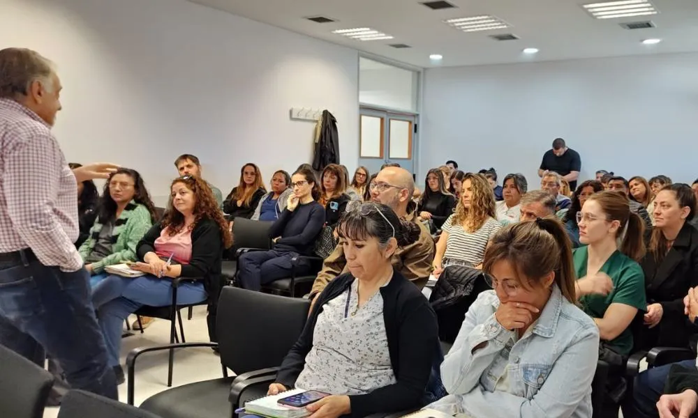 Capacitan a 80 profesionales para la puesta en marcha del Hospital María Humphreys en Trelew