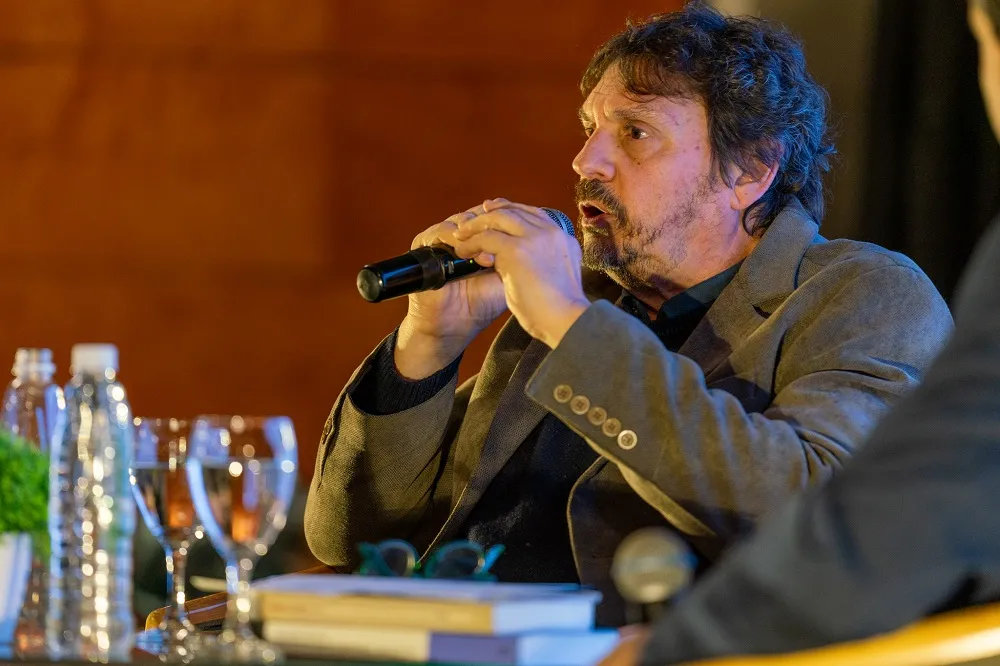 Charla Felipe Pigna (3)_11zon