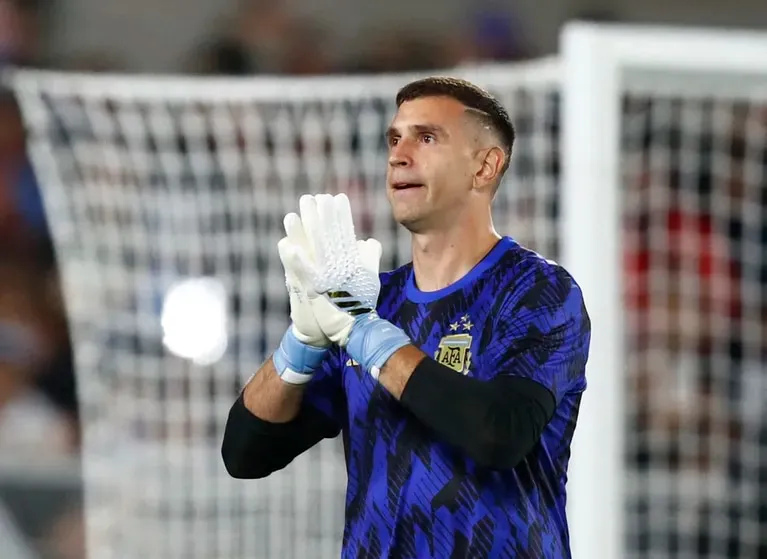 EL "DIBU" MARTÍNEZ ANALIZÓ EL GRAN TRIUNFO DE LA SELECCIÓN