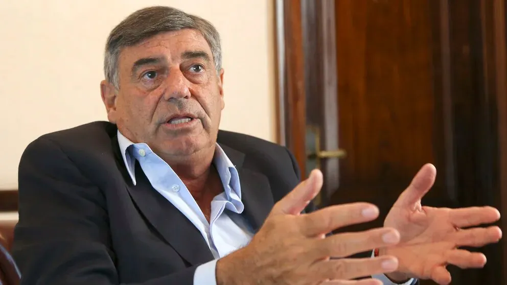 Mario Cimadevilla pide definiciones