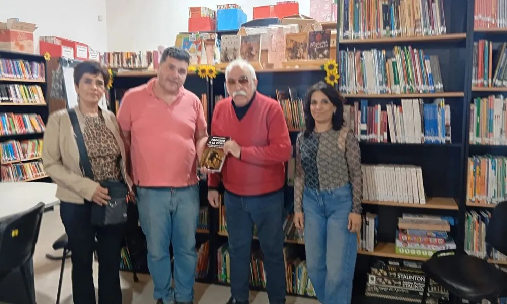 Raúl Heredia presentó su libro