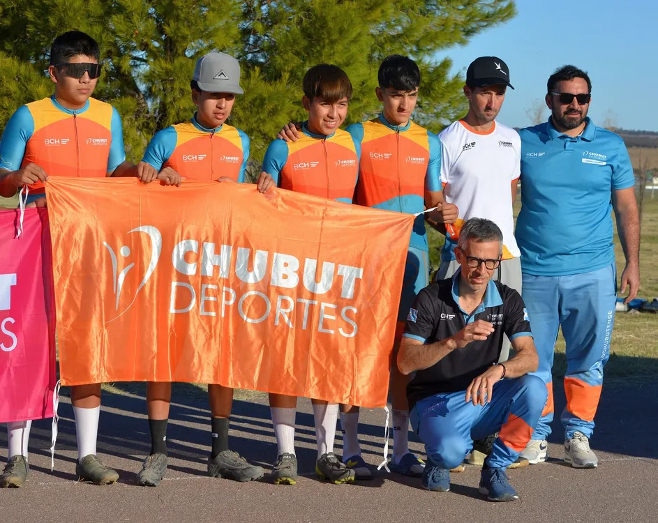 La delegación provincial sostuvo un arranque fuerte en atletismo, judo y deportes colectivos. 3