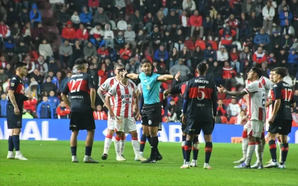 Polémica total en Santa Fe
