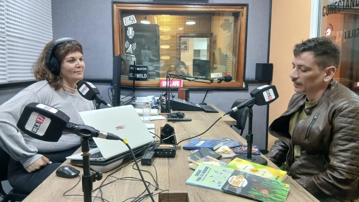 Juan Solá en los estudios de nuestra radio