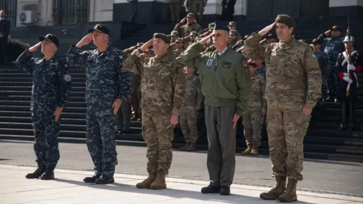 Ministro de Defensa Carlos Presti