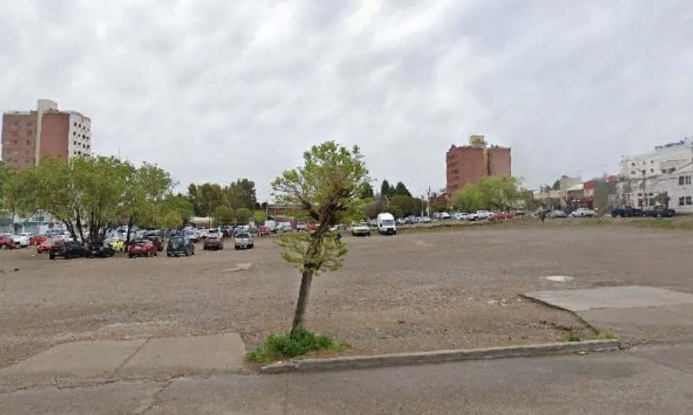 Predio universidad estacionamiento foto Google