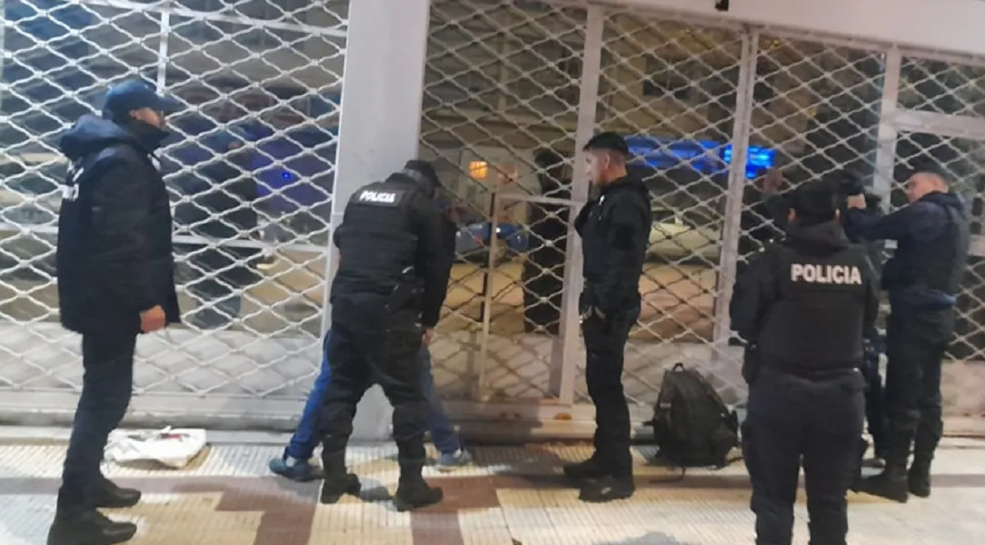 Detenido por robar celulares en Comodor