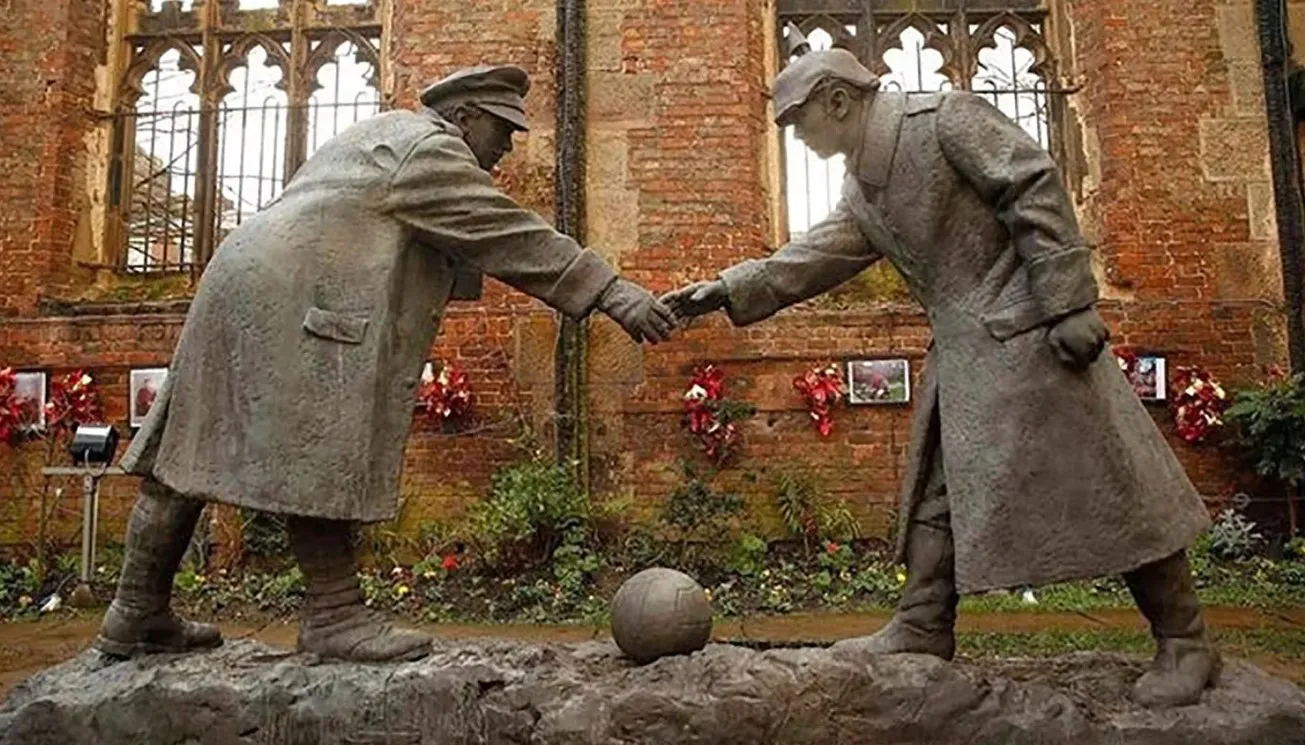 Estatua conmemorativa de la Tregua de Navidad en 1914