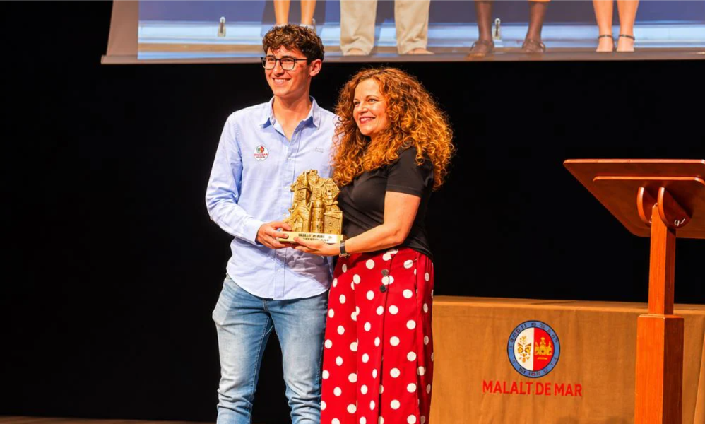 Fabrizio Crozzolo recibió el premio al mejor deportista de Bembibre.