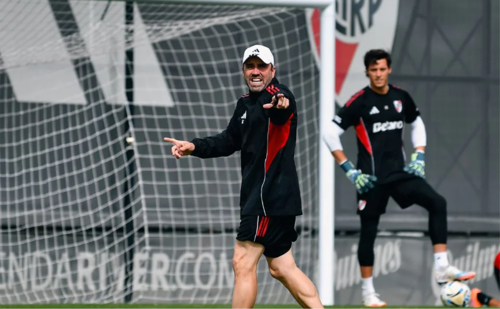 El nuevo entrenador del Millonario aprovechó el parate del fútbol argentino.