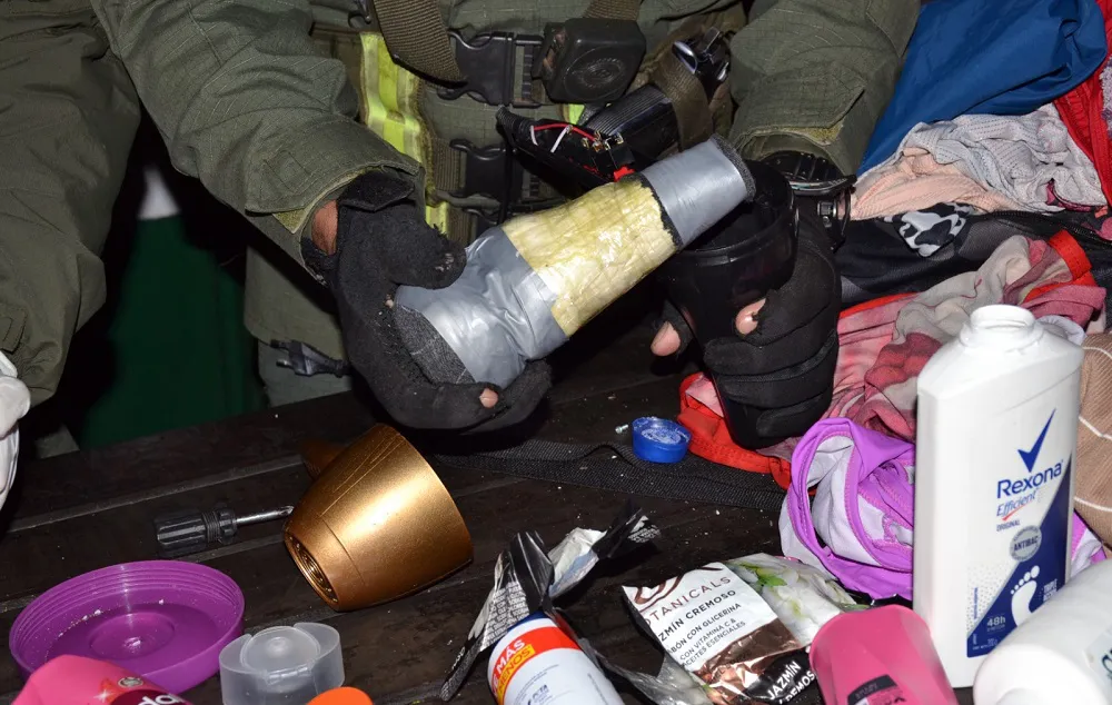Gendarmería descubre cocaína