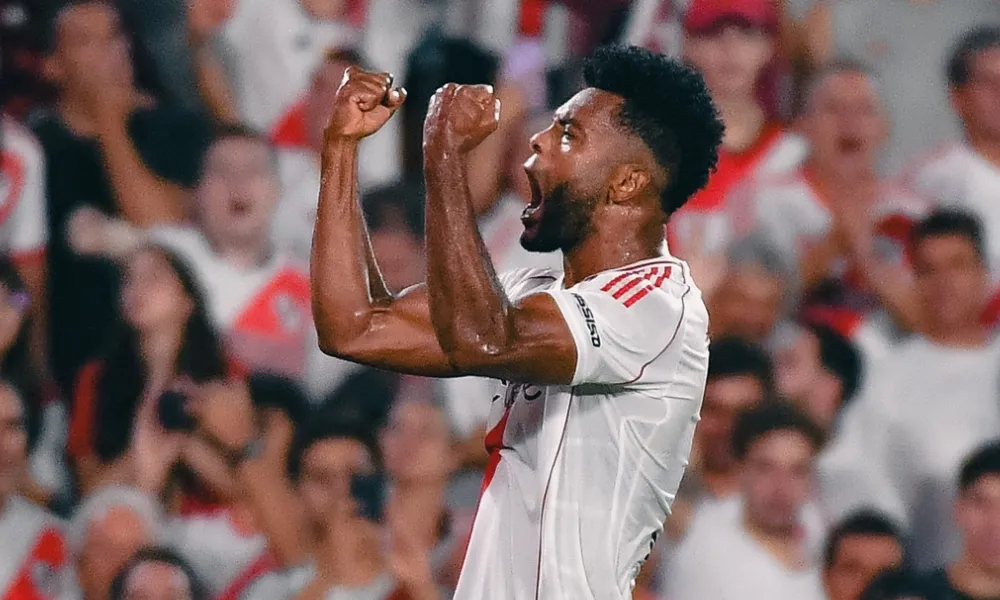 Borja celebra el gol de River 