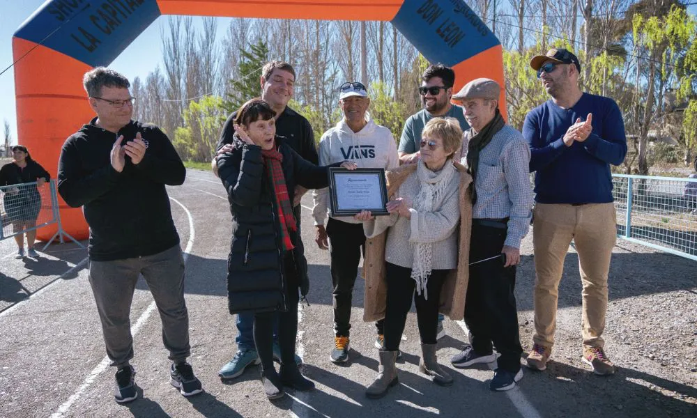 Homenaje a Rubén Darío Vega en Rawson