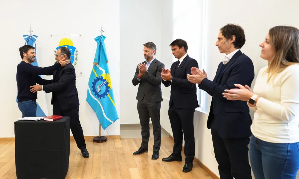 El Gobierno de Chubut redefinió varias áreas centrales con una serie de designaciones que implican movimientos cruzados dentro del gabinete.