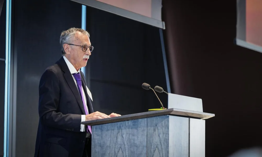 El ministro de Salud de la Nación Argentina Dr. Mario Iván Lugones