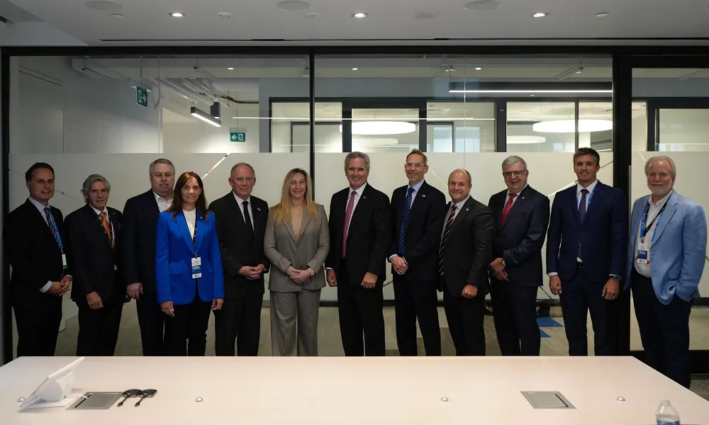 Karina Milei con empresarios canadienses