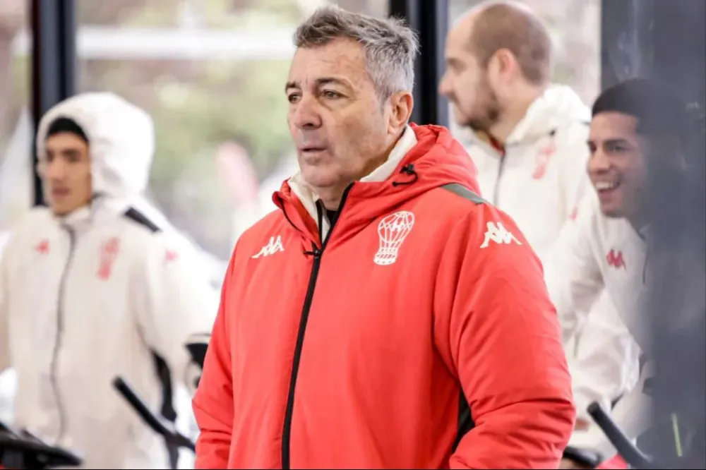 Huracán acumula seis partidos sin triunfos
