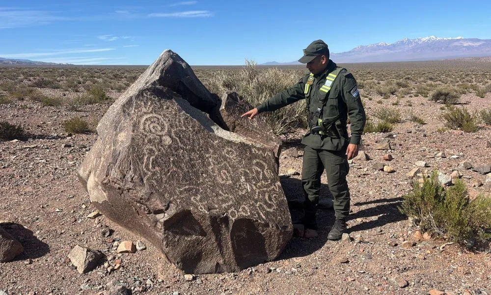 Hallan restos arqueológicos en San Juan durante patrullaje de gendarmería
