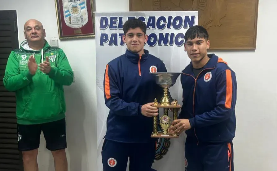 Con cinco títulos en distintas categorías