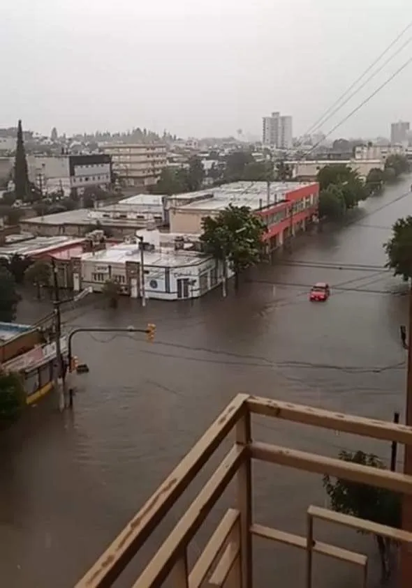 Fuertes lluvias en Trelew 1