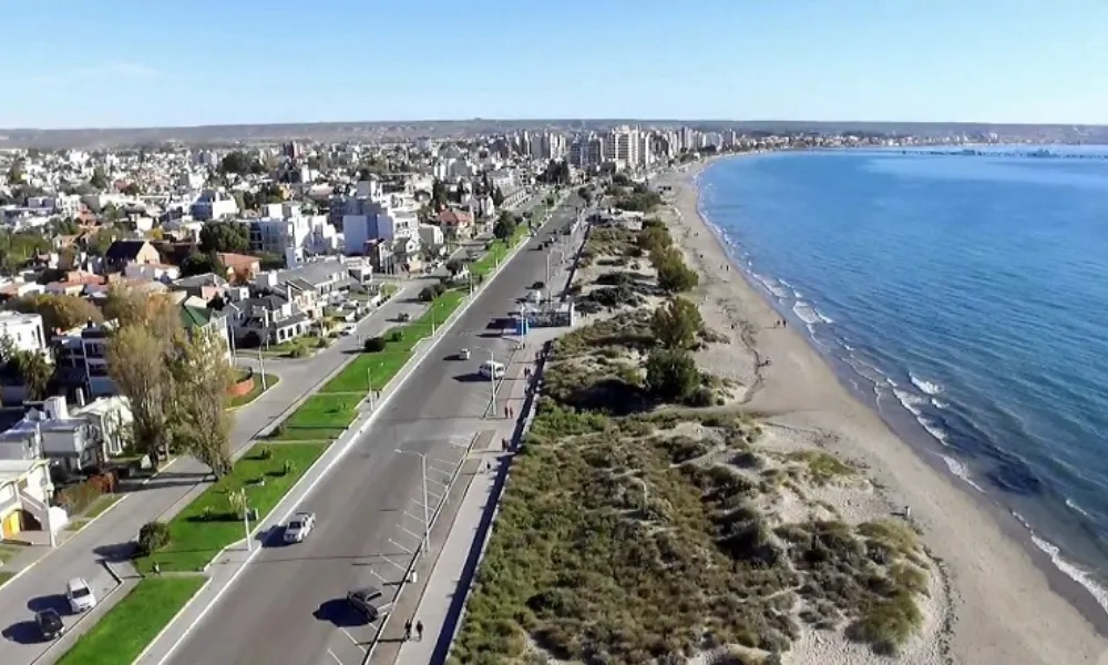 Puerto Madryn vista costera aérea