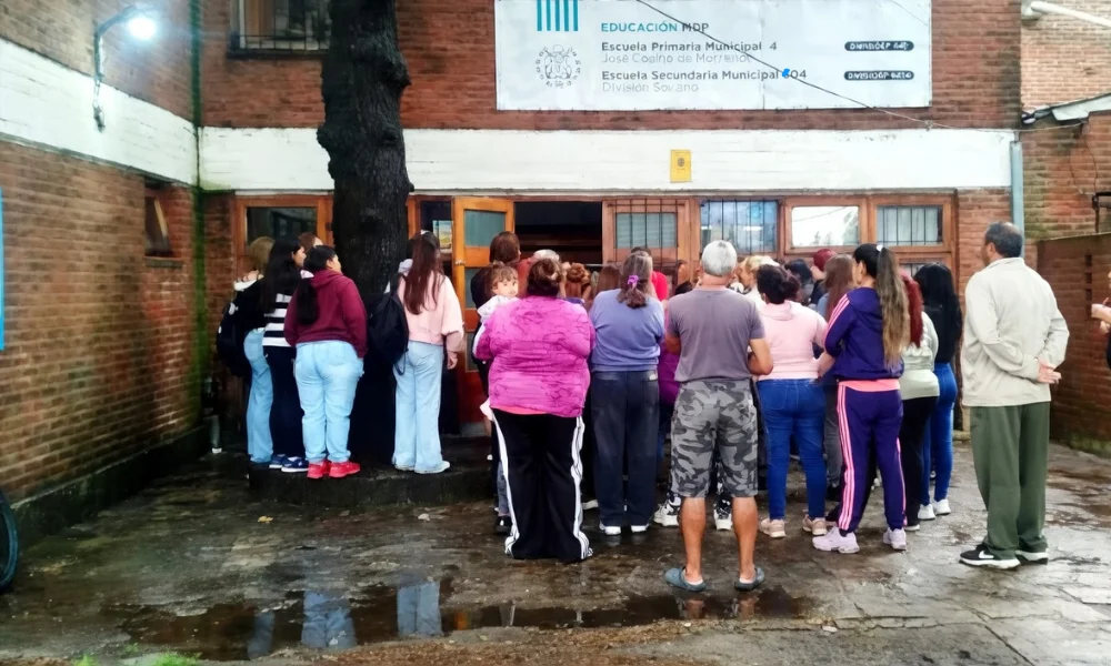 Una compañera la golpeó y le provocó lesiones que obligaron a su traslado al Hospital.