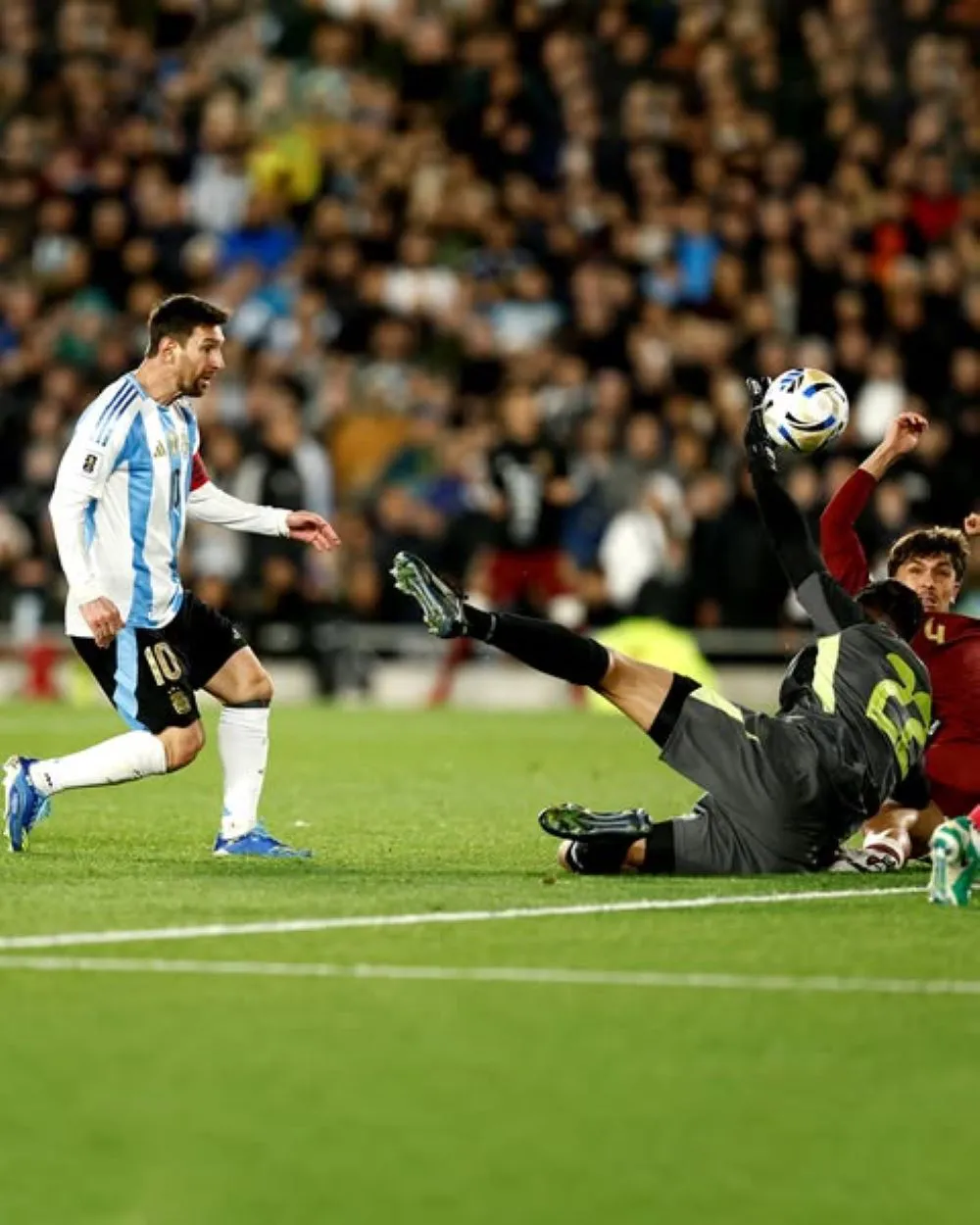 gran actuación de Lionel Messi.