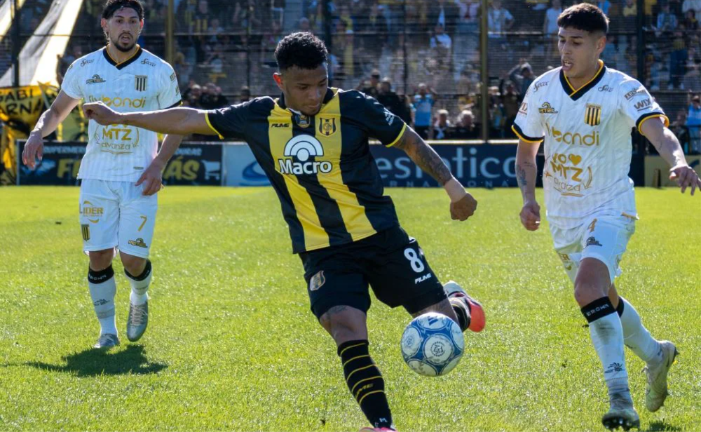 Camilo Machado. Foto Nati Ledesma - Club Social y Deportivo Madryn.