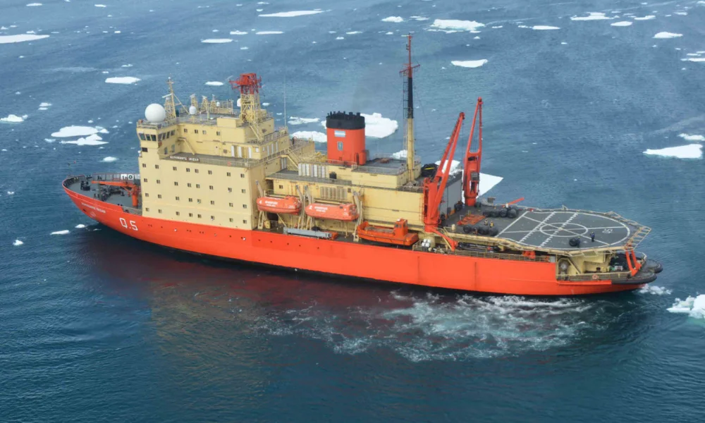 rompehielos ARA “Almirante Irízar”