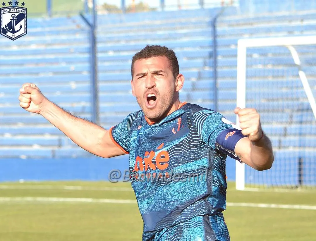 EL "RAYO" LE DIÓ UN TRIUNFO EMOCIONANTE A BROWN