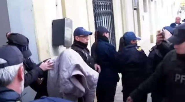 Traslado de Detenidos Traslado de Detenidos