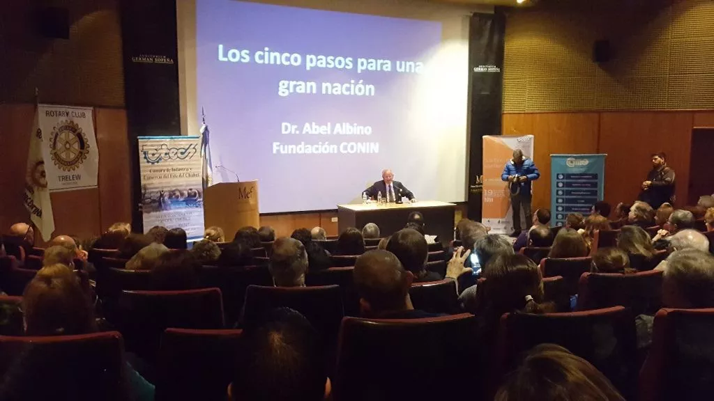 Dr. Albino en Trelew