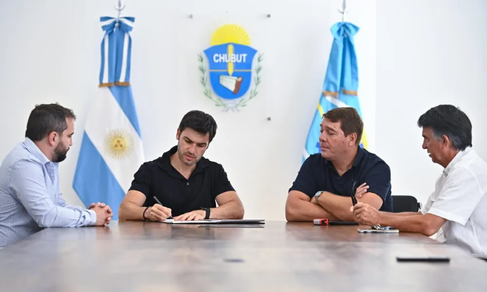 firma de contrato de gas en Rawson