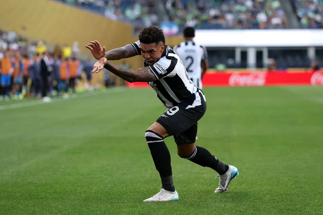Botafogo debutó con un 2-1 ante Seattle Sounders.