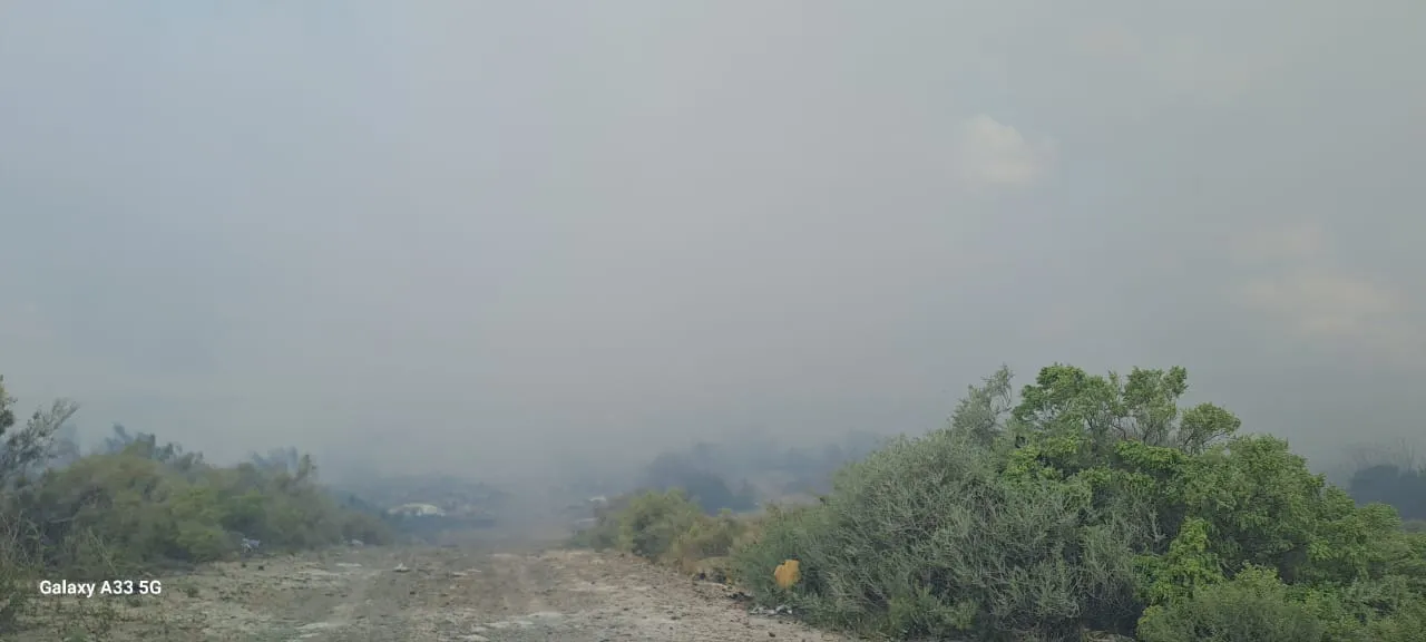 Incendio pastizales Trelew. 1 policia-