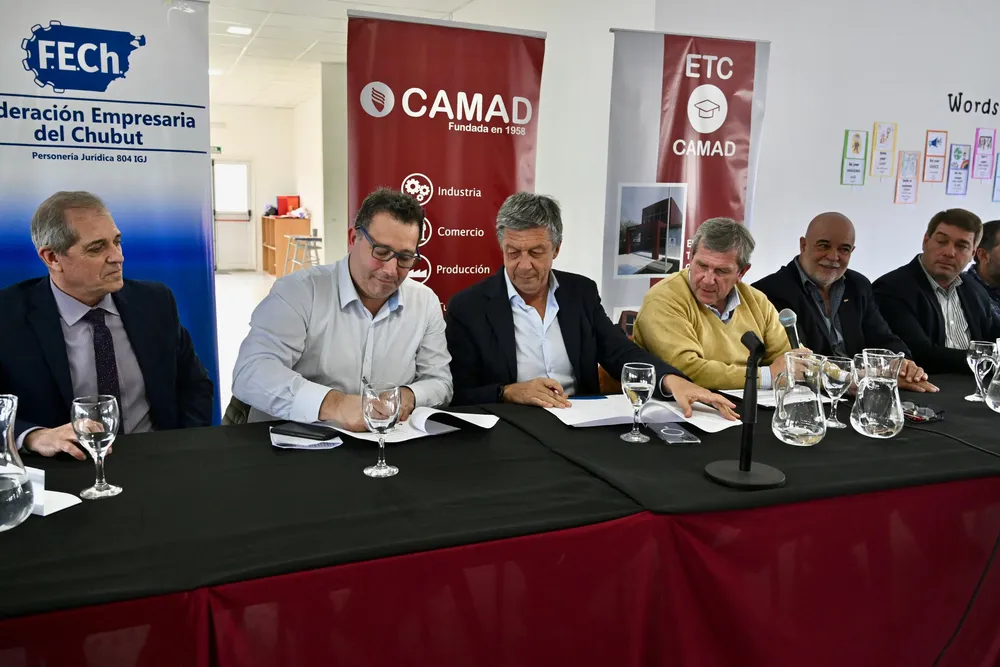 cluster madryn