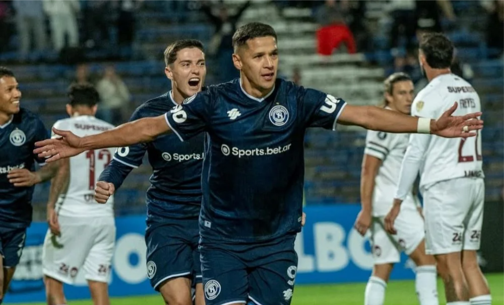 La Lepra empató 1-1 con Fluminense en Mendoza, quedó líder del Grupo C.