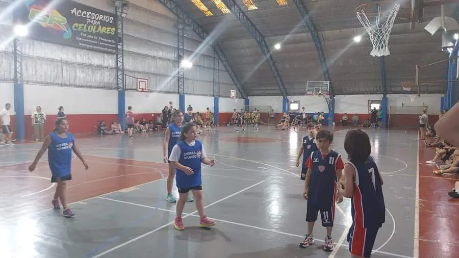 ARRANCÓ EL TORNEO DE MINIBASQUET