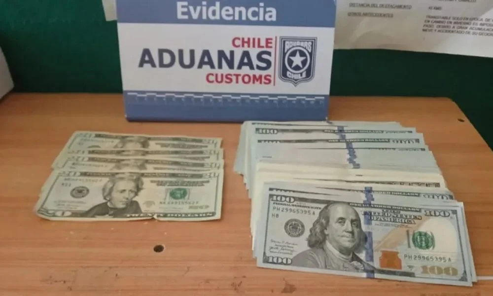 Dólares sin declarar