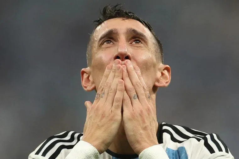 DI MARÍA PREOCUPADO POR EL PRESENTE DE ROSARIO