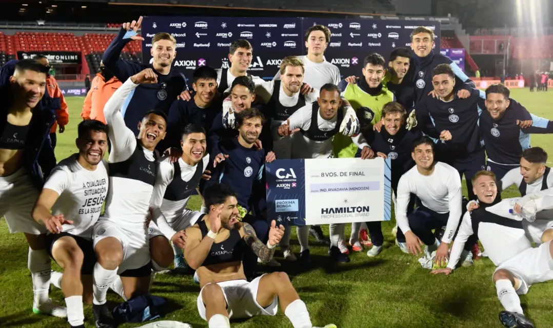 Independiente Rivadavia eliminó por penales a Platense
