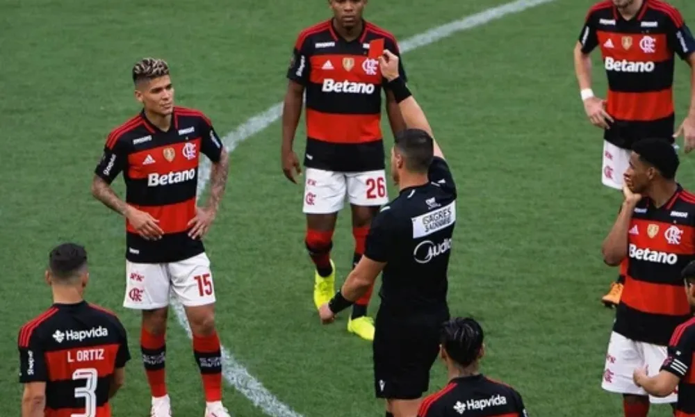 Carrascal fue expulsado al inicio del complemento