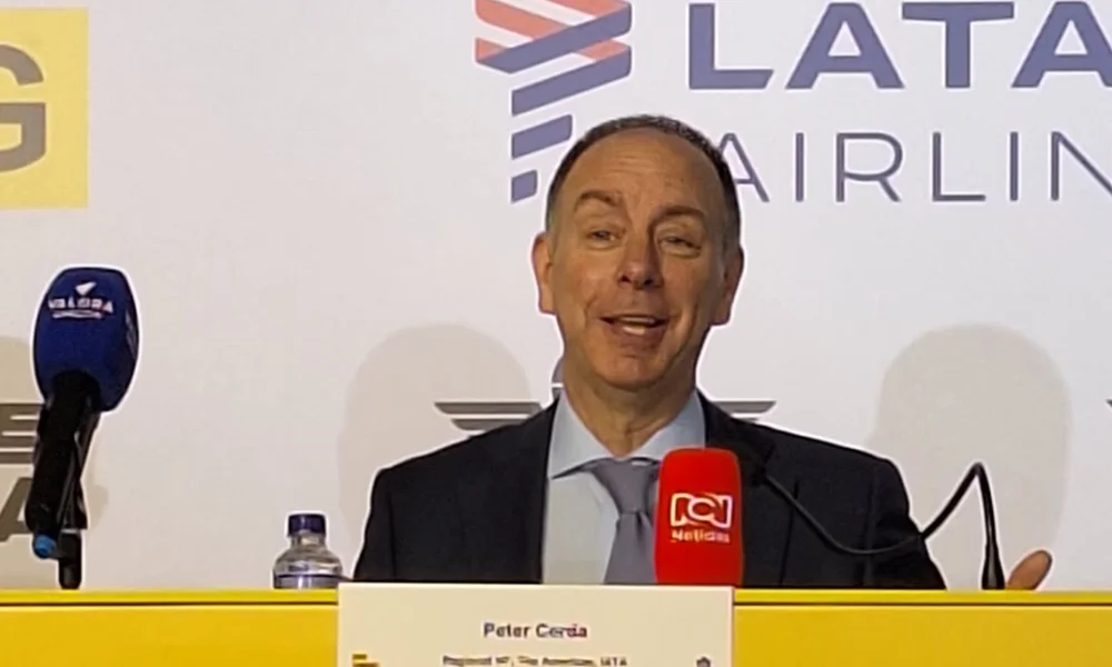 vicepresidente de IATA, Peter Cerda
