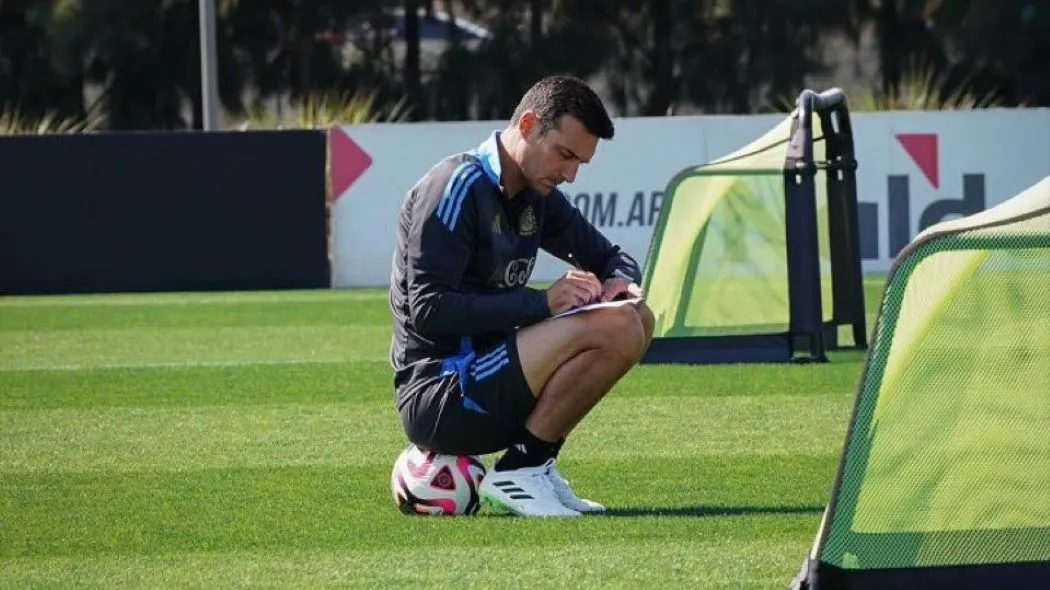 Scaloni dio la prelista de la Selección Argentina.