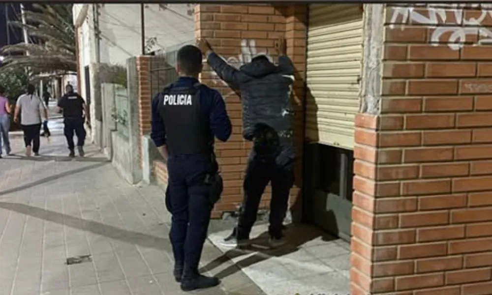 Detenido por robar en un depósito