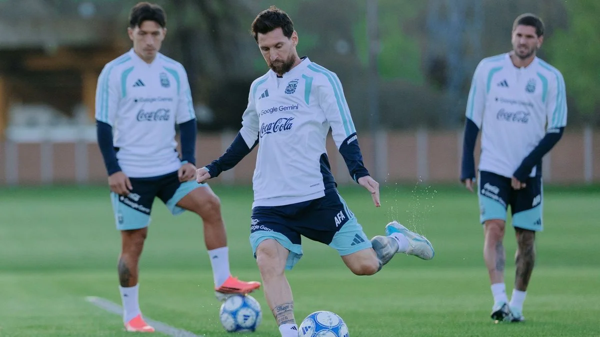 Messi entrenamiento foto X Selección