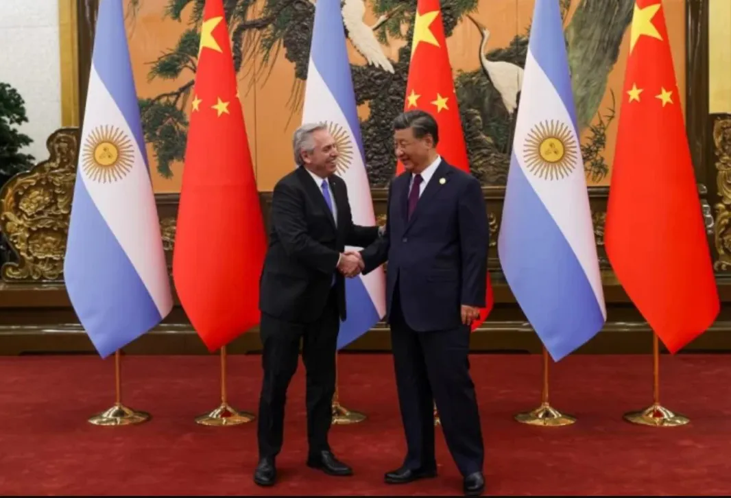 Argentina suma dólares a las reservas, desde China